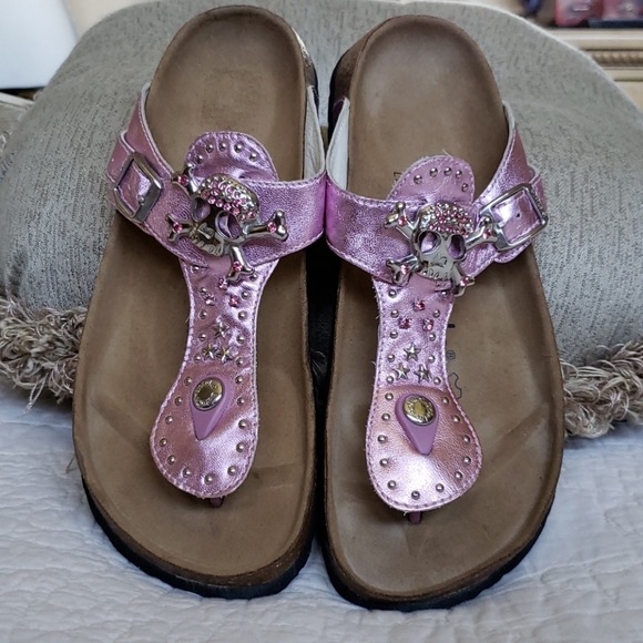 Betula Shoes - BETULA by Birkenstock Skull sandals, size 7